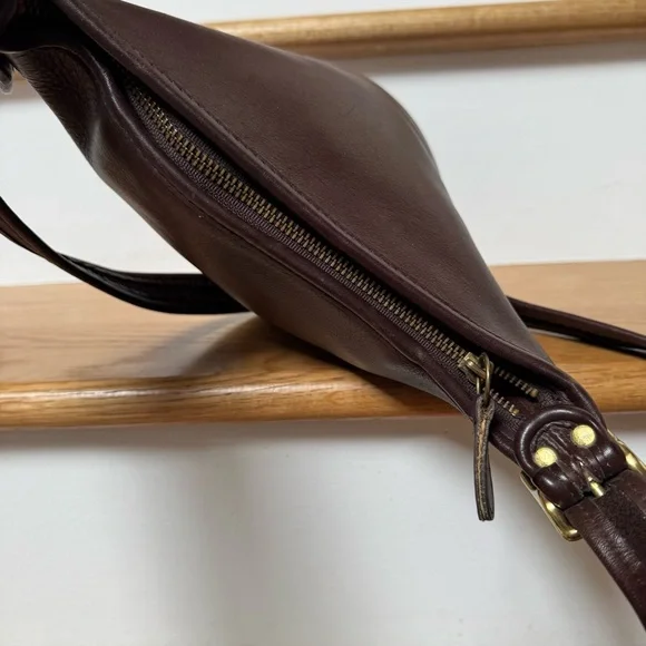 Vintage Coach Maggie Duffle 9019 in Mahogany Brown Leather, USA - Picture 7 of 9